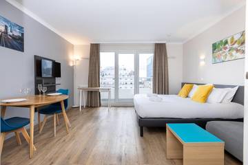 Gîte pour 6 personnes, avec vue et terrasse dans La Défense