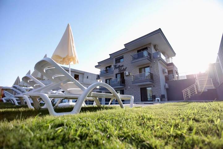 Vakantiehuis voor 3 personen, met zwembad en tuin in Cesme