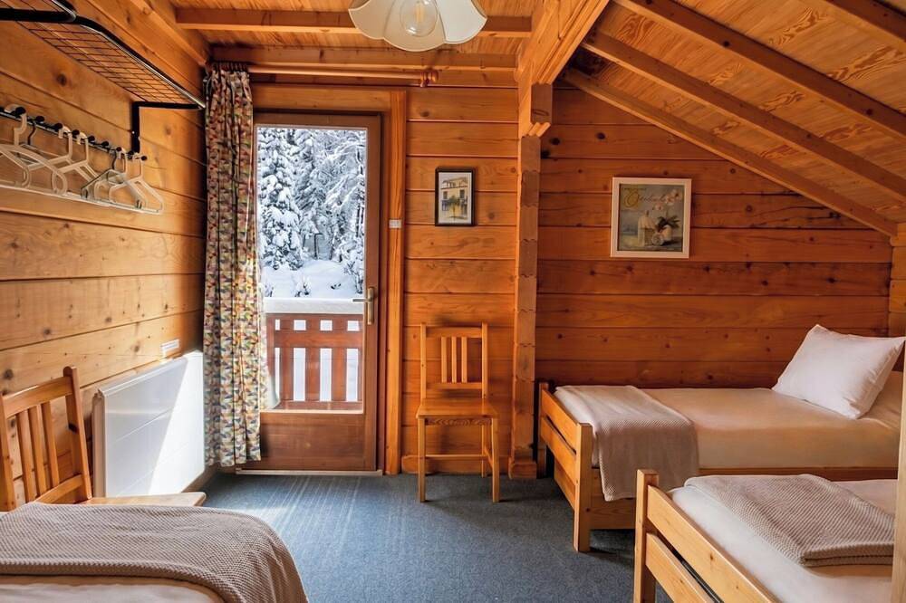 Casa-Forêt Blanche, splendide chalet in Station de Risoul, Risoul