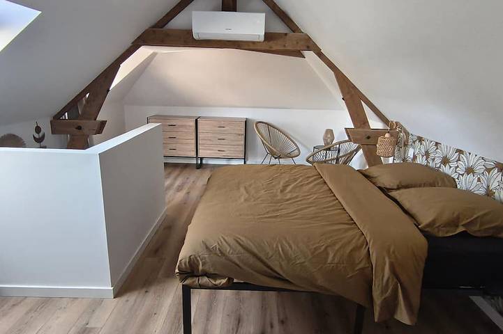 Gîte pour 2 personnes, avec jardin et piscine à Veuves - 2