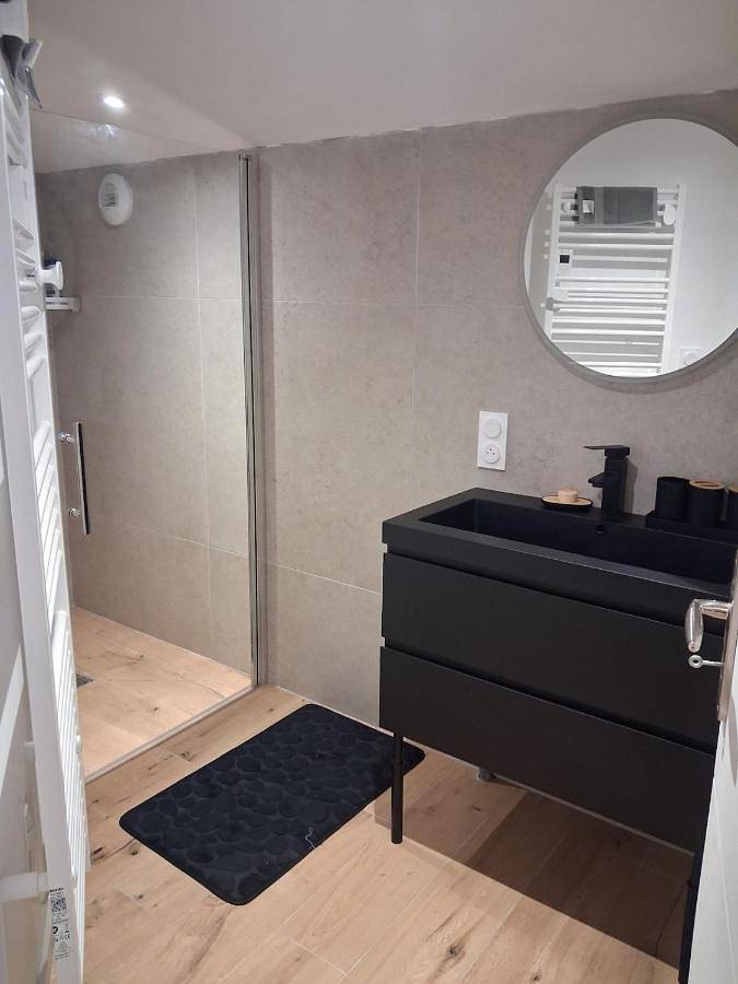 Location de vacances pour 4 personnes, avec jacuzzi ainsi que jardin et terrasse à Capian - 3