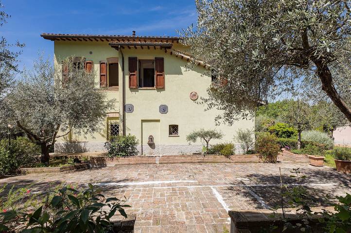 Villa Giusi in San Severino Marche, Provincia di Macerata