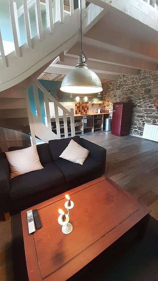 Gîte pour 2 personnes, avec terrasse et vue à Saint Adrien