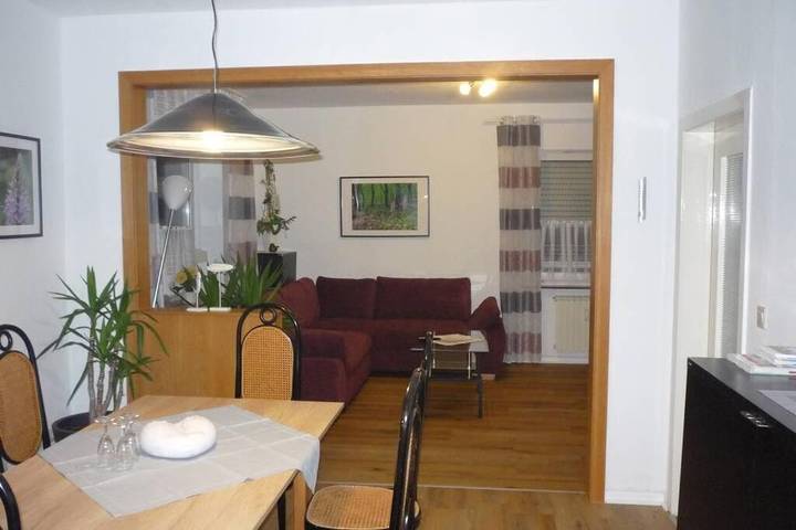 Ferienwohnung für 5 Personen, mit Balkon und Terrasse sowie Garten und Ausblick in Hasbergen