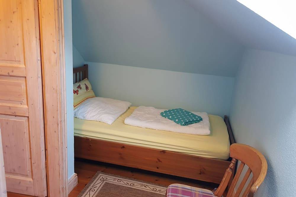 Ganze Wohnung, Blaues Strandhaus hinter der Düne - 1. Reihe, 20m zum Strand - Blaues Strandhaus in Ückeritz, Bernsteinbäder