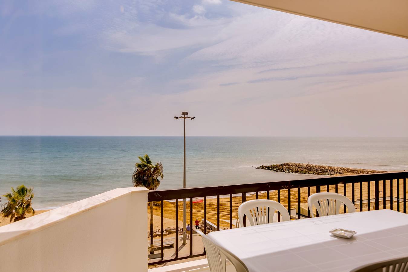 Apartamento inteiro, Atlântico View - Beach front - Quarteira in Cavacos, Quarteira