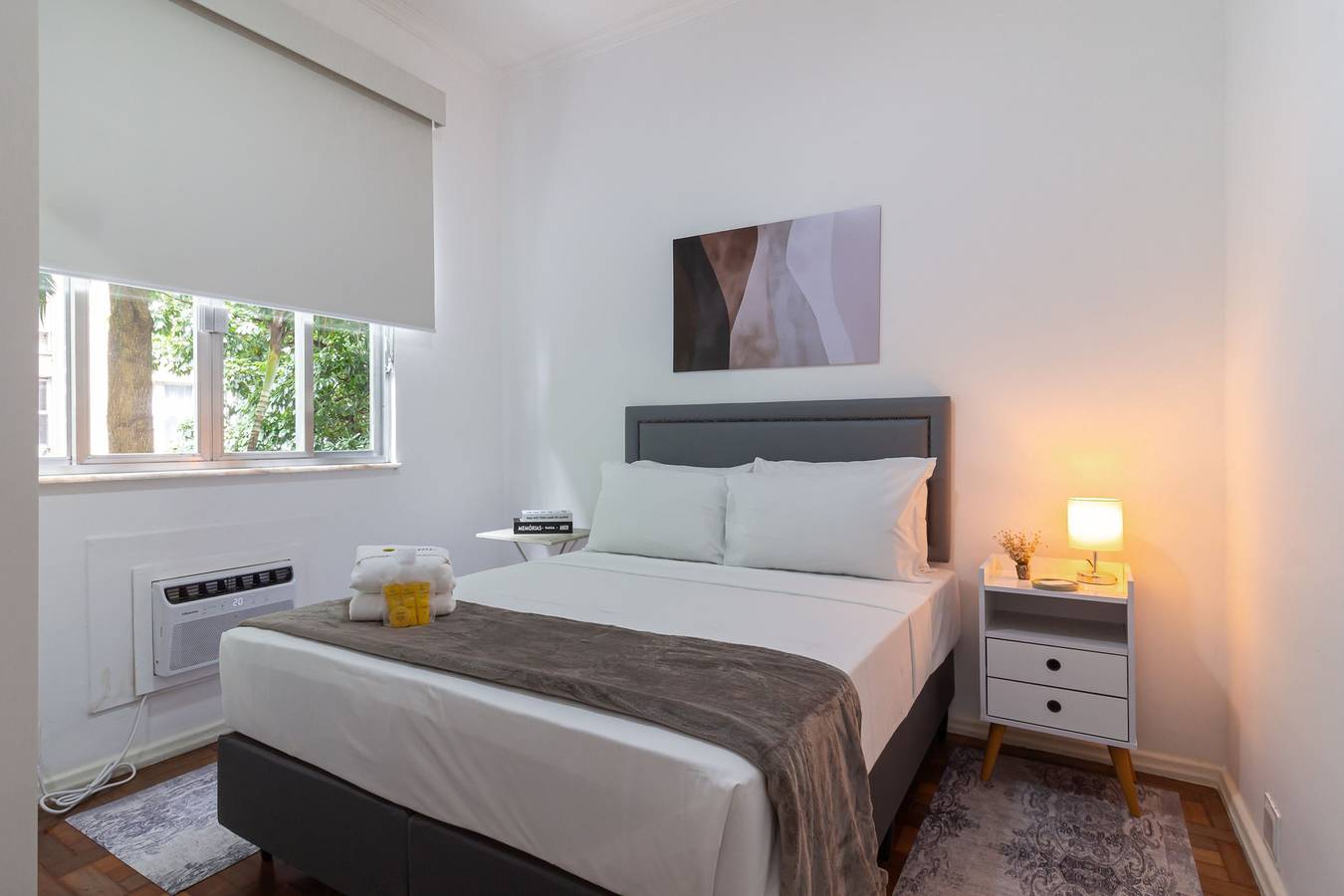 Entire apartment, Comfort in Copacabana, 9 minutes from the beach | Cj202 in Copacabana, Rio de Janeiro