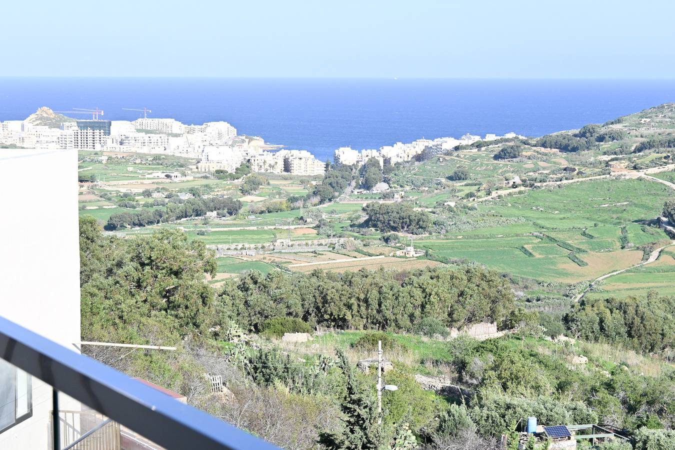 Apartamento inteiro, Sunny Bay View + shared pool Gozo in Xaghra, Gozo (Malta)