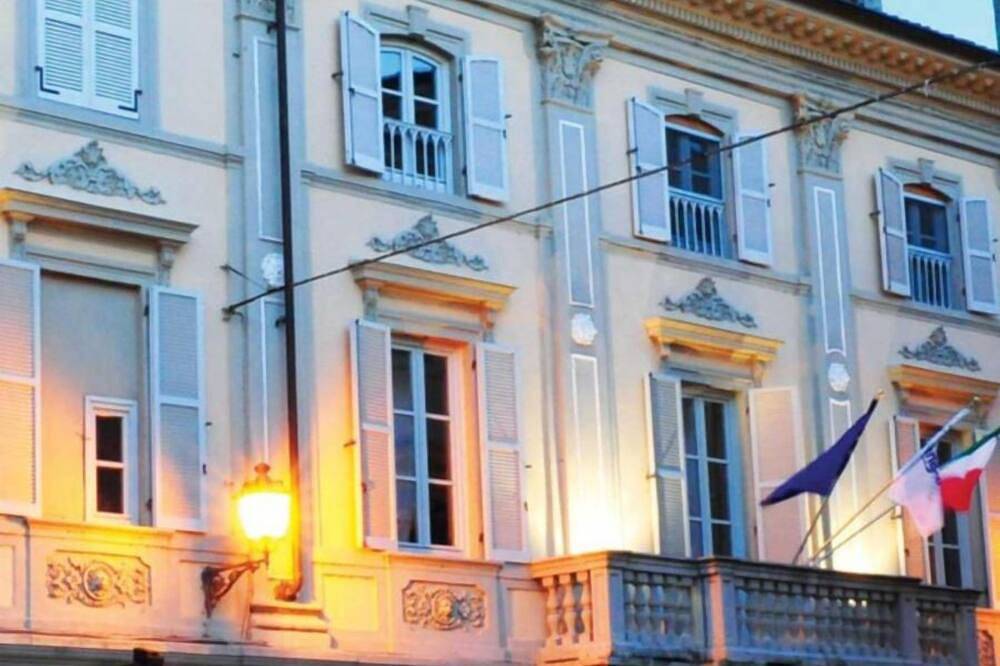 Geheel appartement, Apartment 4 hhva in Valenza, Provincie Alessandria