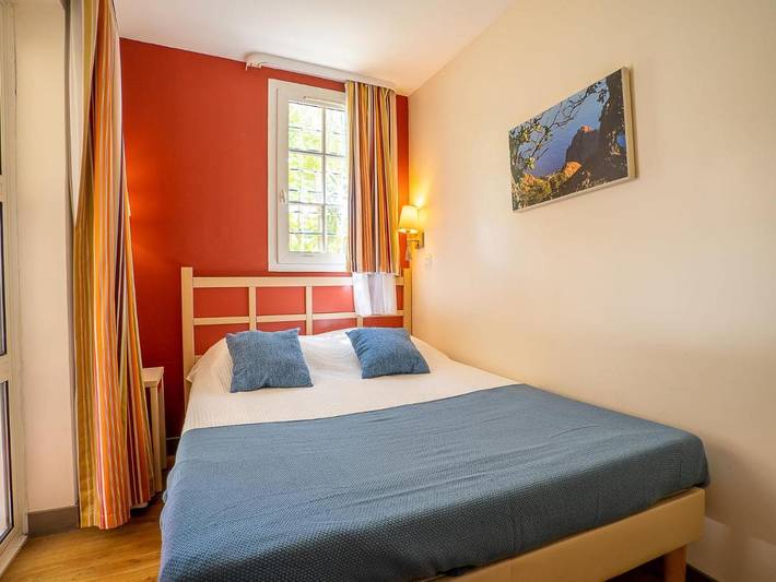 Gîte pour 4 personnes, avec jardin ainsi que piscine et terrasse dans Gare Du Dramont - 4