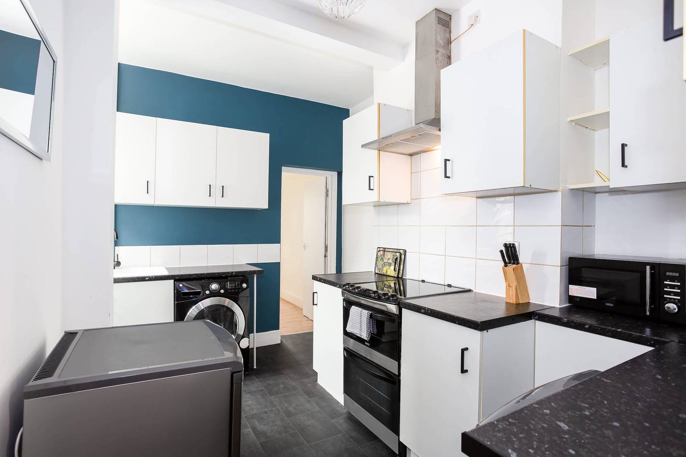 Modern 3 Bedroom Home with Parking in Southend in Southend-on-Sea, Este de Inglaterra