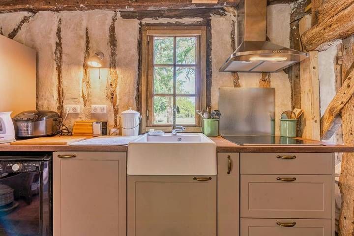 Location de vacances pour 6 personnes, avec jardin et jacuzzi ainsi que piscine et terrasse à Trensacq - 3