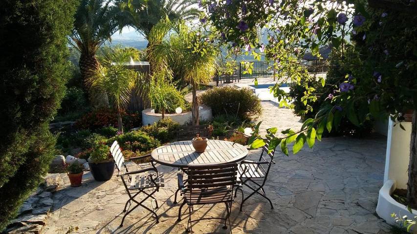 Chambre d’hôte pour 5 personnes, avec vue ainsi que piscine et jardin à Álora - 2