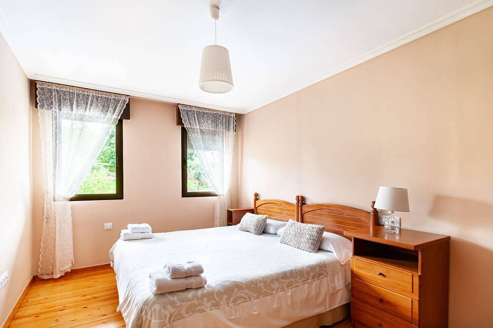 Ideal house for families. Private heated swimming pool. in Sotu Cangues, Cangas de Onís