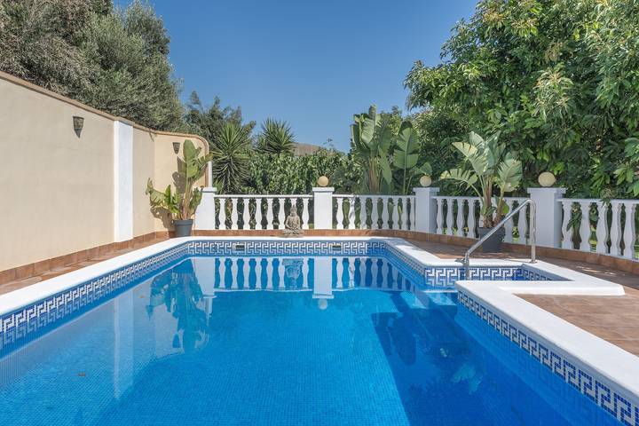 Country House 'El Amanecer' with Mountain View, Wi-Fi and Air Conditioning in Motril, Cordillera Penibética