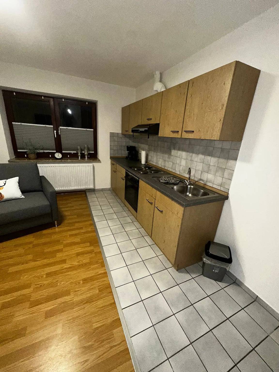 Ganze Wohnung, Apartment „Practical Monteurzimmer 4“ mit Gemeinschaftsgarten und Wlan in Weddingstedt, Heide und Umgebung