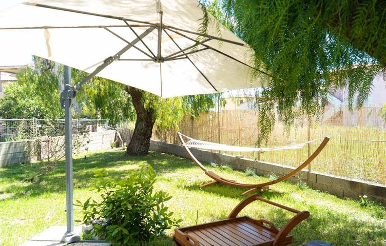 B&b per 2 persone, con Terrazza e Giardino nonché Panorama a Posada