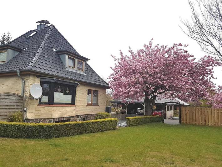 Ferienwohnung für 5 Personen, mit Terrasse und Garten sowie Sauna
