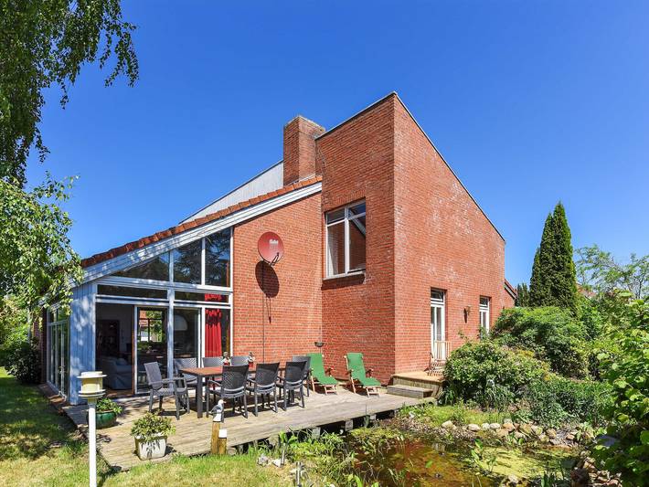 Ferienhaus für 11 Personen, mit Sauna und Terrasse sowie Garten