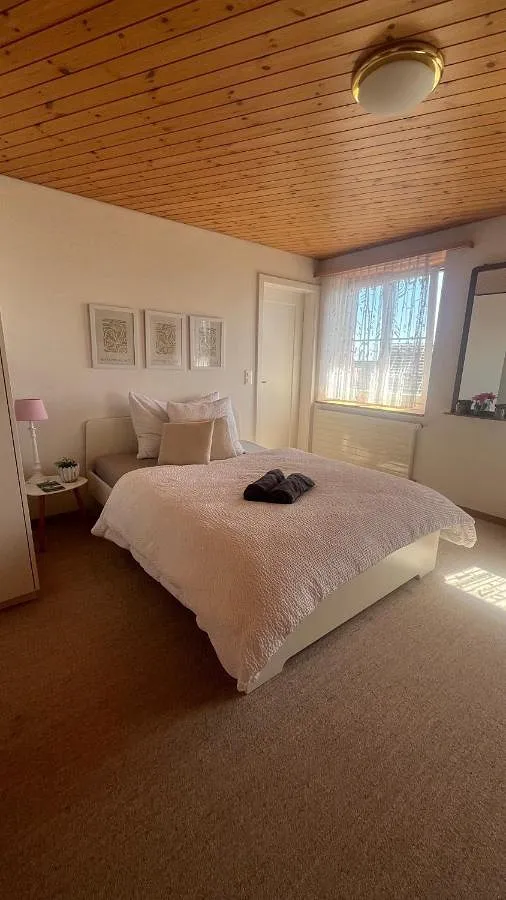 Ferienhaus für 5 Personen, mit Ausblick und Terrasse sowie Garten, mit Haustier - 1