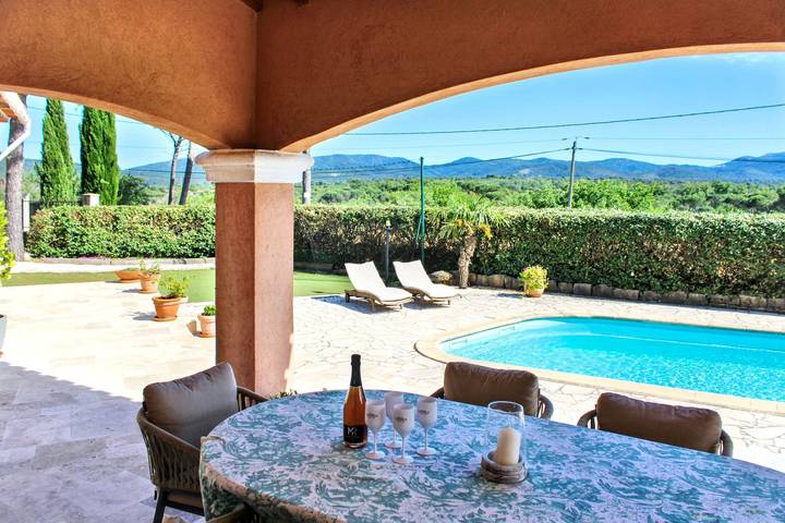Gîte pour 6 personnes, avec Piscine à Vidauban - 3