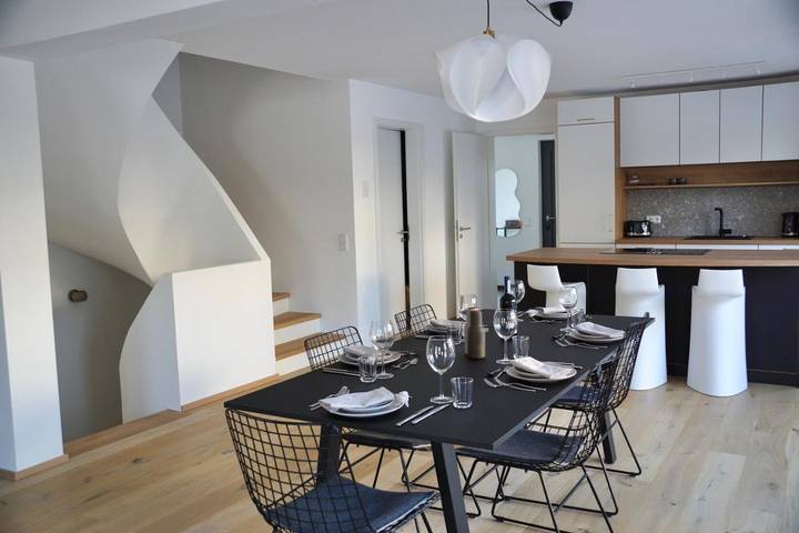 Ferienhaus für 12 Personen, mit Terrasse und Garten sowie Ausblick
