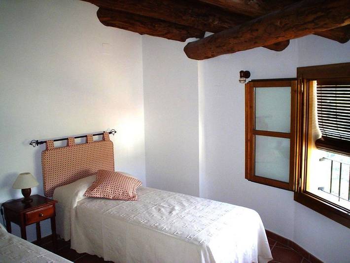 Casa rural para 5 personas, con balcón y vistas en Somontano de Barbastro - 2