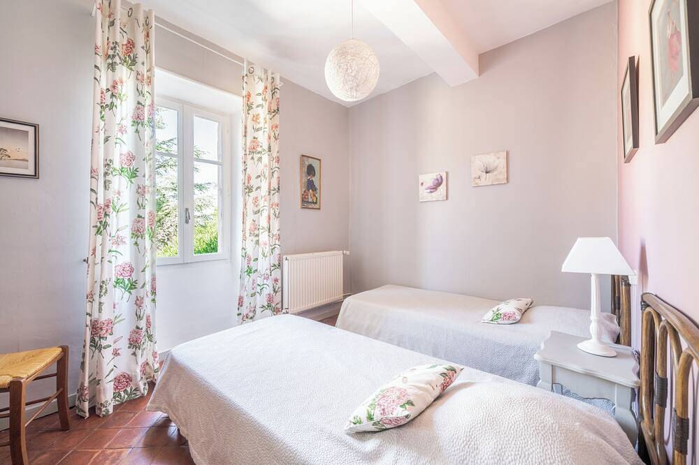 Maison Provençale de Charme  Proche d’Avignon (label 3 clés Clevacances) - in Jonquerettes, Vaucluse