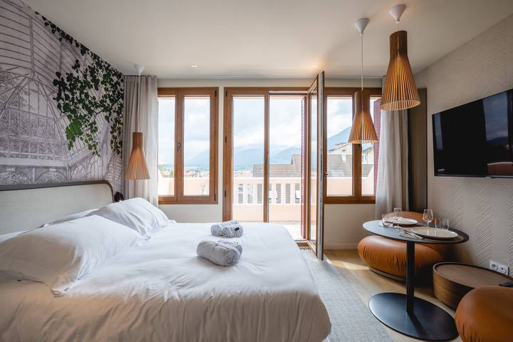 Ferienwohnung für 2 Personen, mit Balkon und Terrasse sowie Seeblick in Annecy - 3
