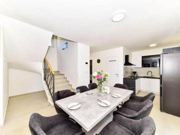 Ferienhaus für 10 Personen in Sibenik, Šibenik-Knin, Bild 2