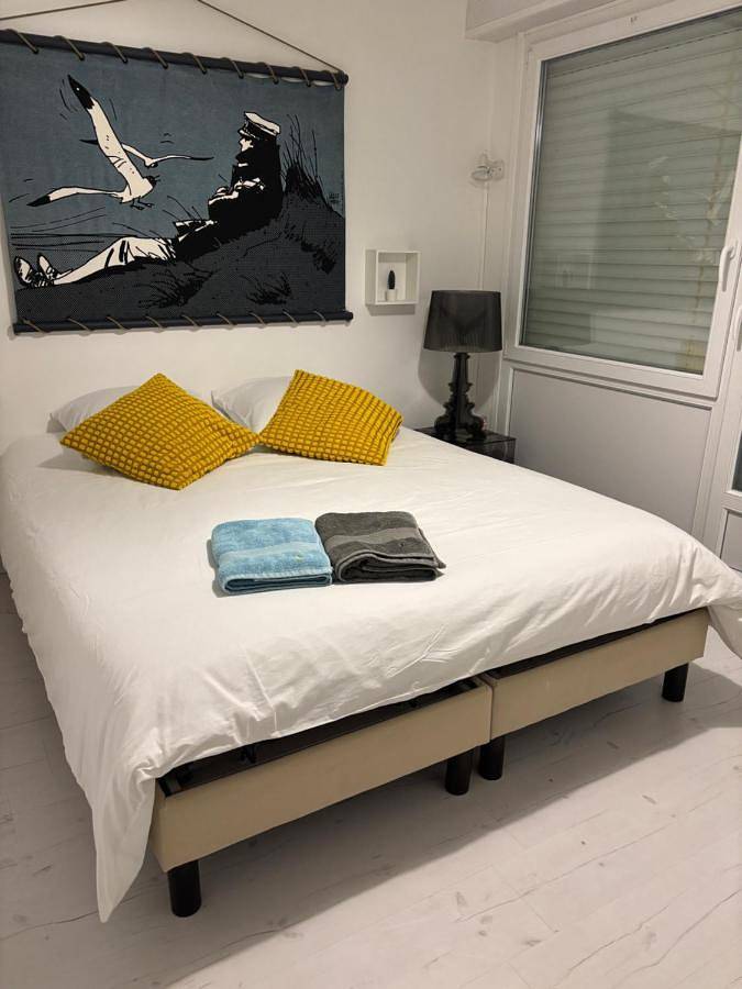 Gîte pour 2 personnes, avec vue et terrasse, animaux acceptés dans Les Rosaires - 2