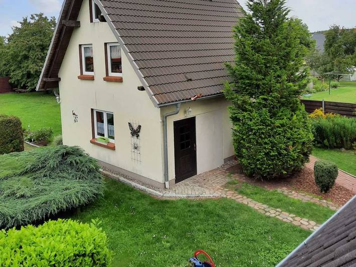 Ferienhaus für 5 Personen, mit Terrasse und Garten sowie Pool, kinderfreundlich in Mecklenburgische Seenplatte