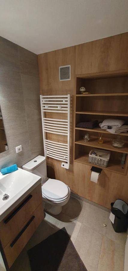 Ferienwohnung für 4 Personen, mit Pool und Ausblick sowie Garten in Cogolin - 3