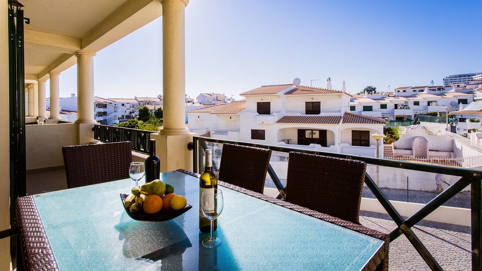 Apartamento de férias inteiro, Apartamento de férias para 4 pessoas com varanda in Albufeira, Albufeira e Olhos de Água