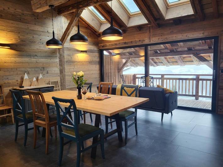 Gîte pour 6 personnes, avec balcon et vue à La Côte-d'Arbroz - 2