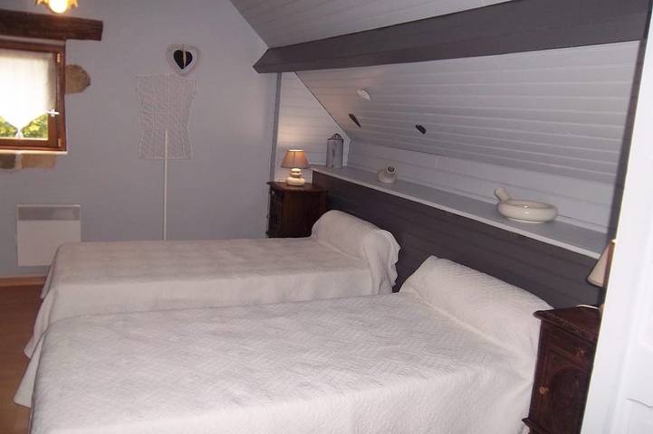 Location de vacances pour 7 personnes, avec terrasse et jardin à Plazac - 3