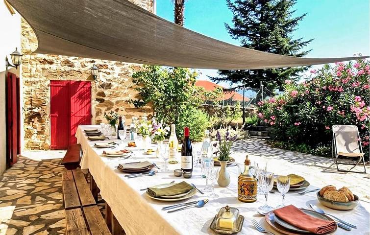 Location de vacances pour 9 personnes, avec terrasse et piscine, animaux acceptés à Taulis - 2