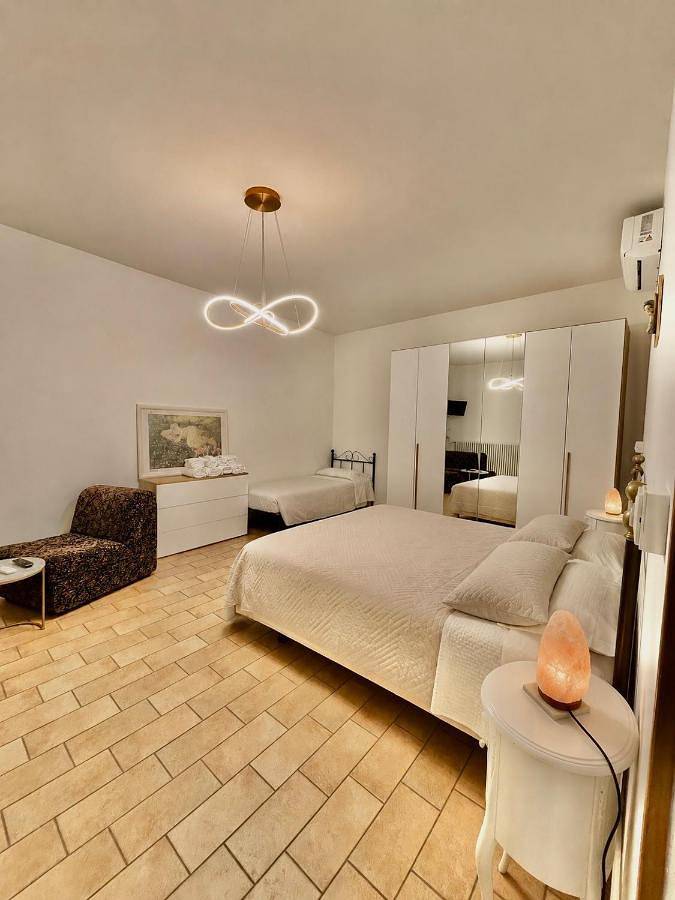 Albergo a gestione familiare per 4 persone, con balcone - 1