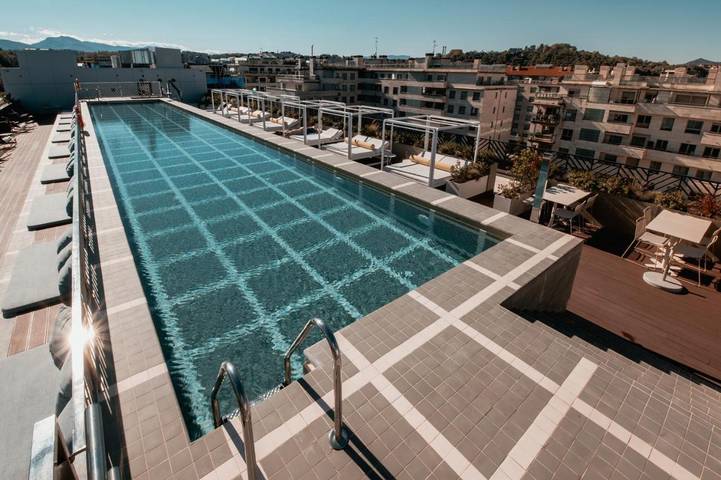 Appart’hôtel pour 2 personnes, avec piscine ainsi que jardin et vue à San Sebastian