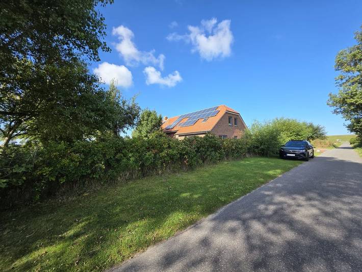 Ferienhaus für 8 Personen, mit Ausblick und Sauna sowie Garten in Norddeich