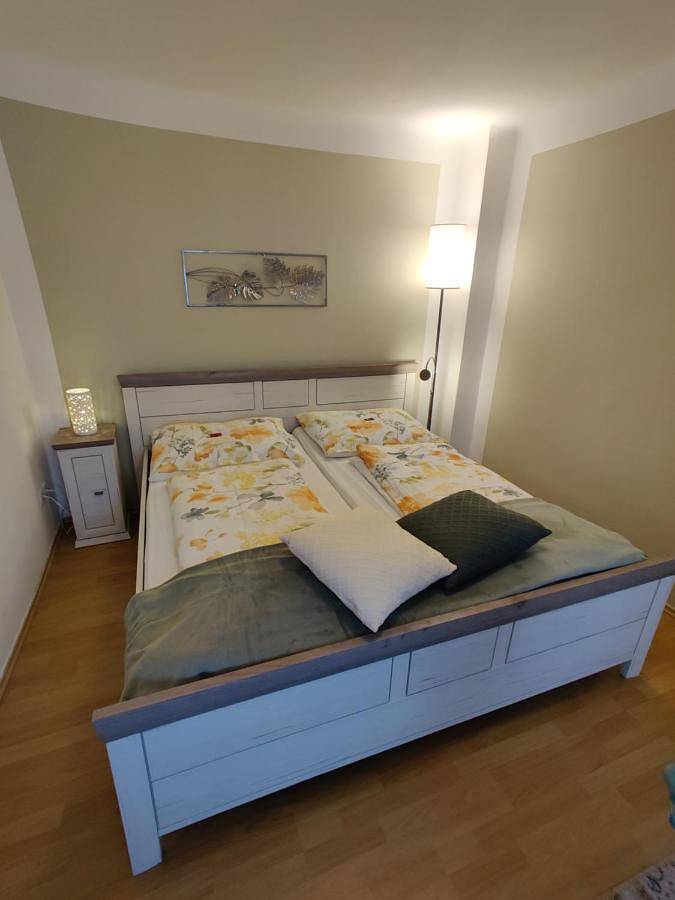 Ferienwohnung für 4 Personen, mit Terrasse und Garten in Floridsdorf