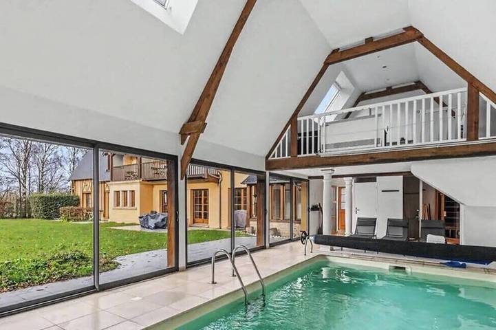 Maison de vacances pour 8 personnes, avec Balcon et Jacuzzi ainsi que Terrasse et Jardin à Gonneville-sur-Honfleur