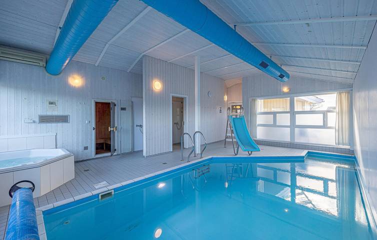 Rückzugsort am Strand: 174 Quadratmeter, Parkplatz, Terrasse & WIFI in Schönhagen, Brodersby