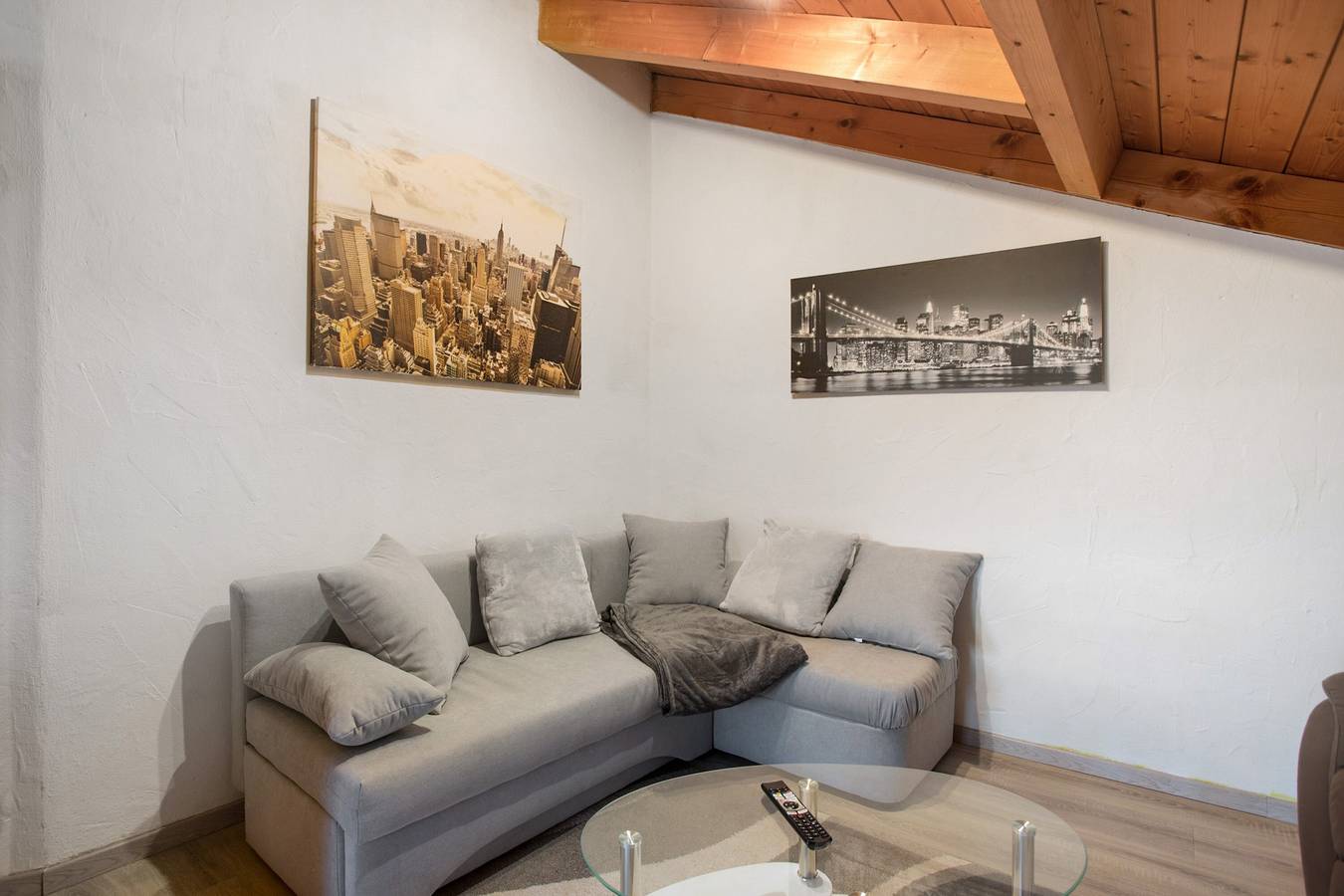 Apartamento entero, Apartamento 'Weitblick Grassau' con vistas a la montaña, balcón y Wi-Fi in Grassau, Lago Chiem