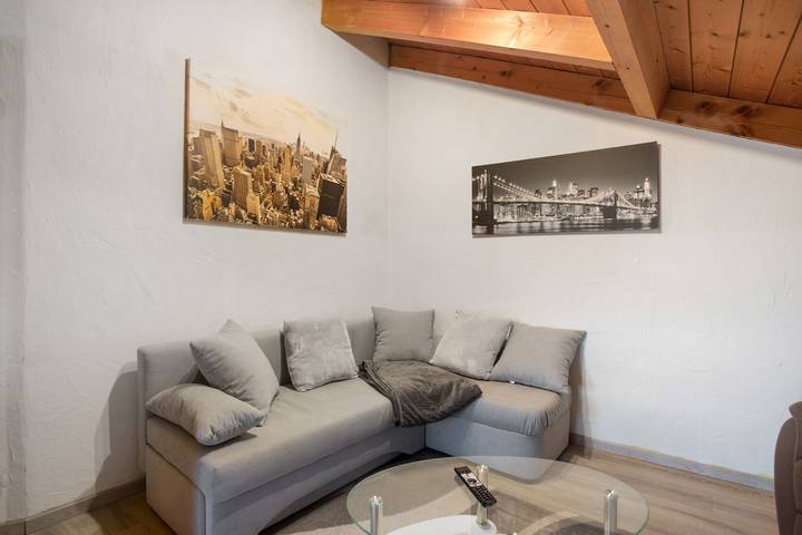 Ganze Wohnung, Ferienwohnung 'Weitblick Grassau' mit Bergblick, Balkon und Wi-Fi in Grassau, Chiemsee