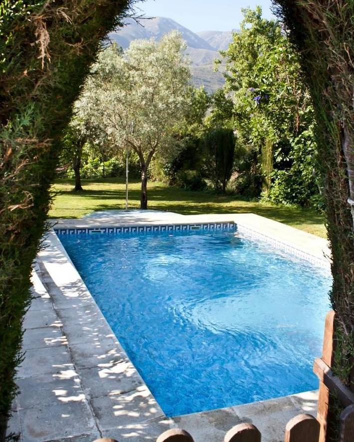 Chalet para 5 personas, con jardín además de vistas y piscina - 1