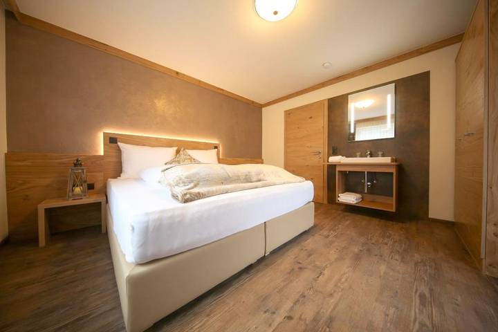 Chalet für 12 Personen, mit Balkon und Terrasse sowie Garten und Ausblick in Tux - 4