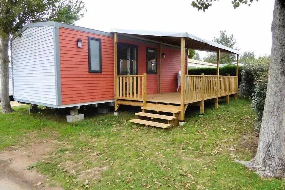 C- Mobil-home Baltique - 3 chambres 6 Ã  8 personnes - 6 pers. inclus dans le tarif in Saint-Gilles-Croix-de-Vie, Vallée de la Loire