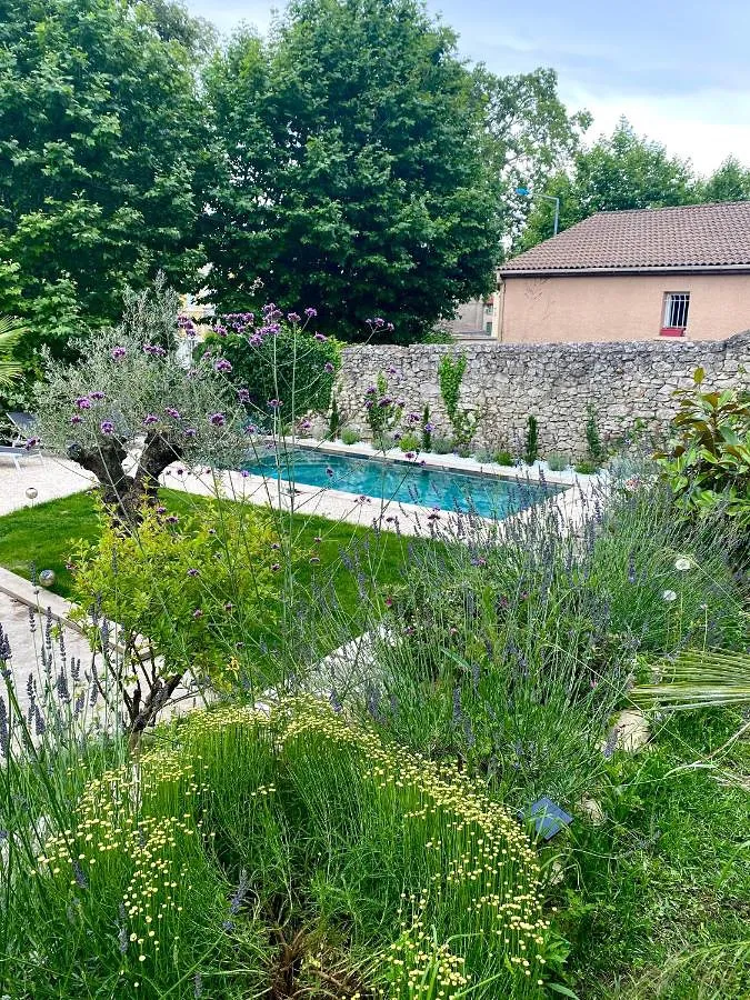 Ferienhaus für 5 Personen, mit Garten und Pool sowie Whirlpool - 1