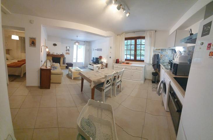 Gîte pour 4 personnes, avec terrasse ainsi que piscine et jardin à Vaison-la-Romaine - 4
